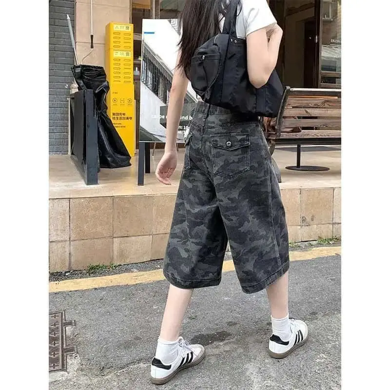 ファッショナブルな迷彩ワイドレッグジーンズ女性の作業服パンツハイウエスト多用途スタイリッシュな7フィートショーツカジュアルデニム