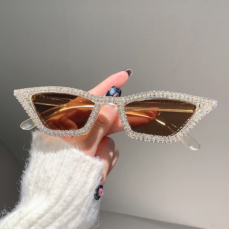 KAMMPT Vintage Cat Eye Sunglasses Woman Fashion 2022 New in Female Eyewear with Rhinestones Brand Design Lady Shades Sun Glasses