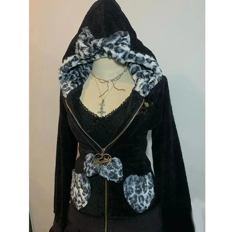 جديد 2025 الشارع الشهير المرأة كنزة قطيفة ريترو Harajuku الوردي ليوبارد طباعة المرقعة البلوز موضة الاتجاه Sportswea ★ ★ ★