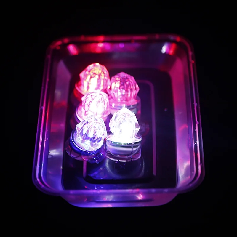 8 Luci Da Pesca LED A Goccia Impermeabili – Subacquee Con Diamante Artificiale, Esca Stroboscopica Per Calamari (Bianco)