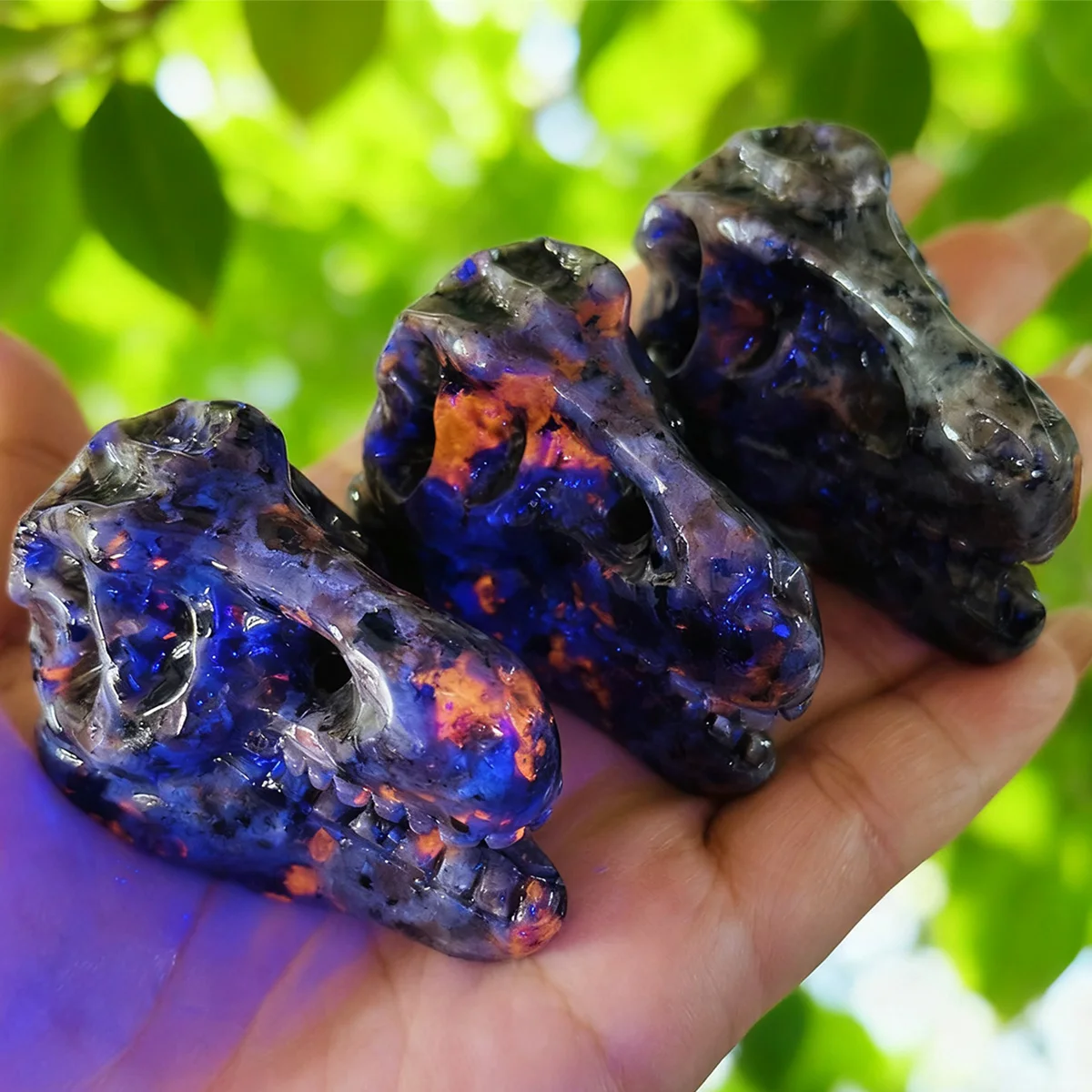 1 قطعة منحوتة باليد الطبيعية كريستال ديناصور الجمجمة هدية مثالية عيد الميلاد يضيف سحر فريد ديكور المنزل عشاق هدية احتفالية