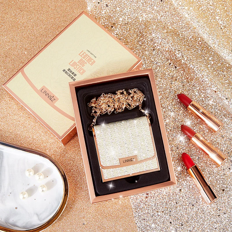 3pcs Velvet Lipstick with Chain Bag Gift Waterproof Non-Stick Long-Lasting Rotating Lipstick Makeup Set for Valentine's Day Gift