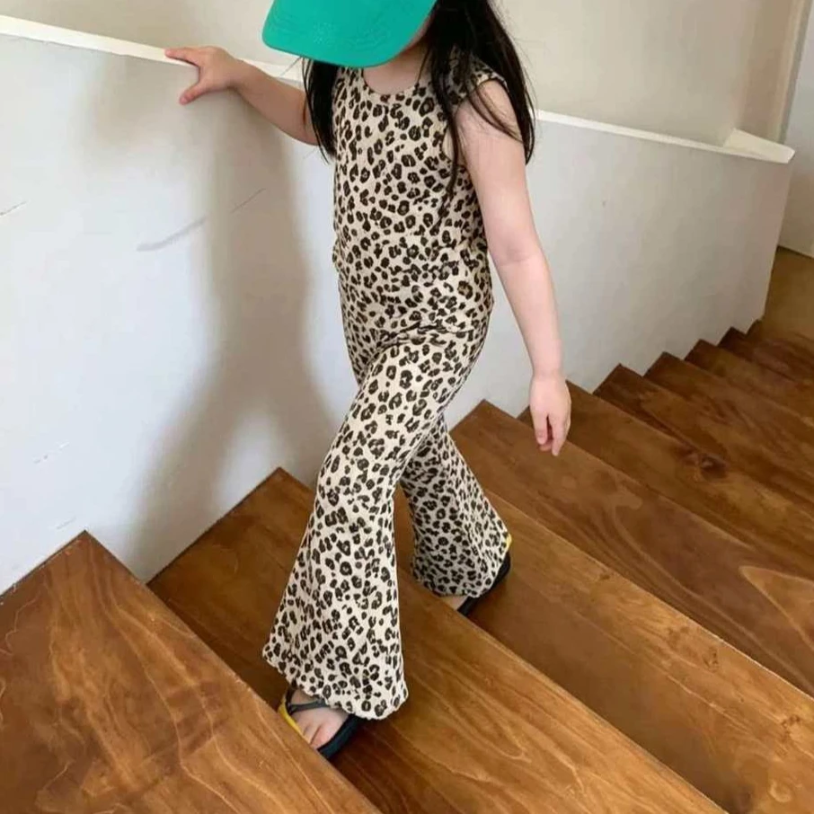 Girls Set 2026 Spring and Summer New Children's Clothes Baby Sweet Spicy Leopard Print Back Heart Micro Pants Two Sets