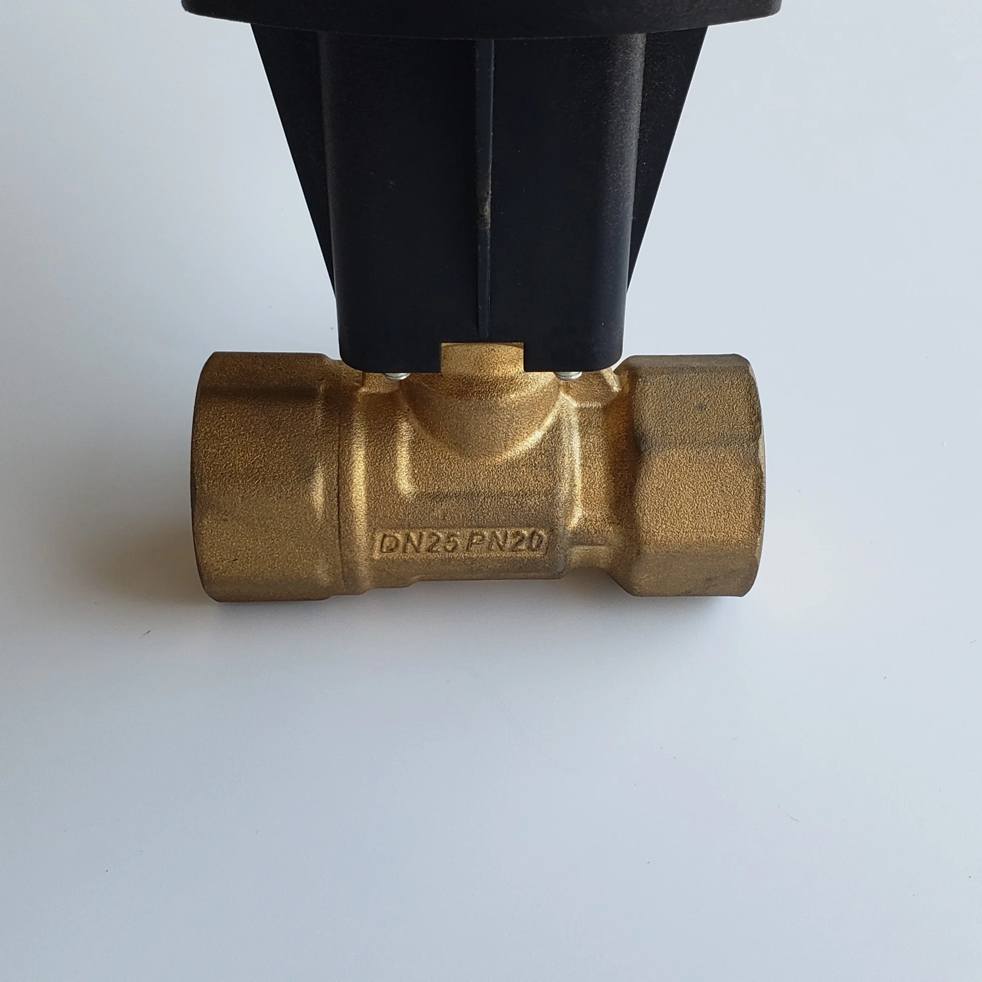 Válvula de água motorizada operada por atuador elétrico do motor de bola DN25 15 PN20 3 maneiras para tratamento de água