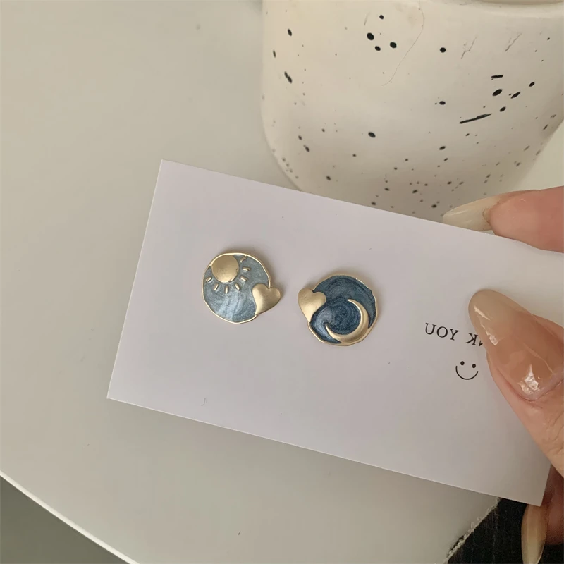 Hand Painted Cartoon Cute Sun Moon Heart Round Asymmetric Studs Earrings Fashion Accessories Anniversary Jewelry Wholesale