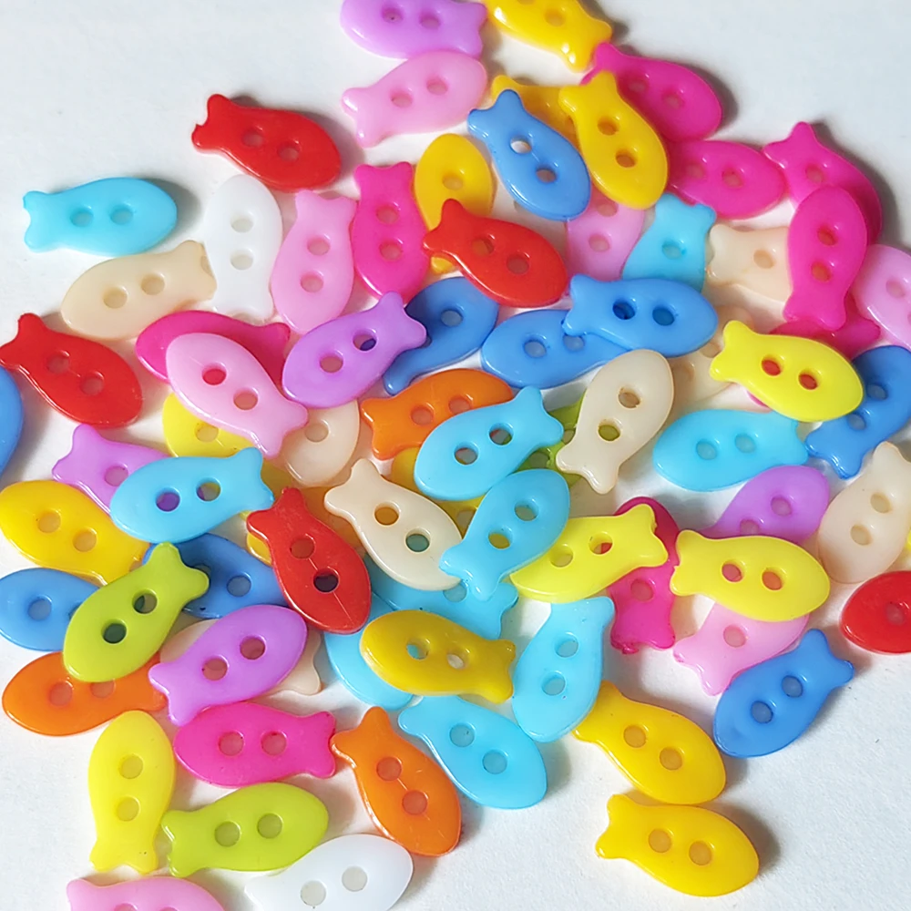 120pcs Mixed colors 7mm*14mm 2 holes plastic small fish buttons for craft diy scrapbook children sewing Manual parts