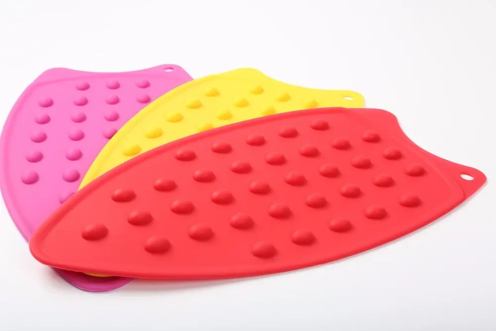 

27x14cm Silicone Non-slip Heat Resistant Irons Mat Coaster Cushion Placemat Pot Holder Kitchen Accessories LB 048