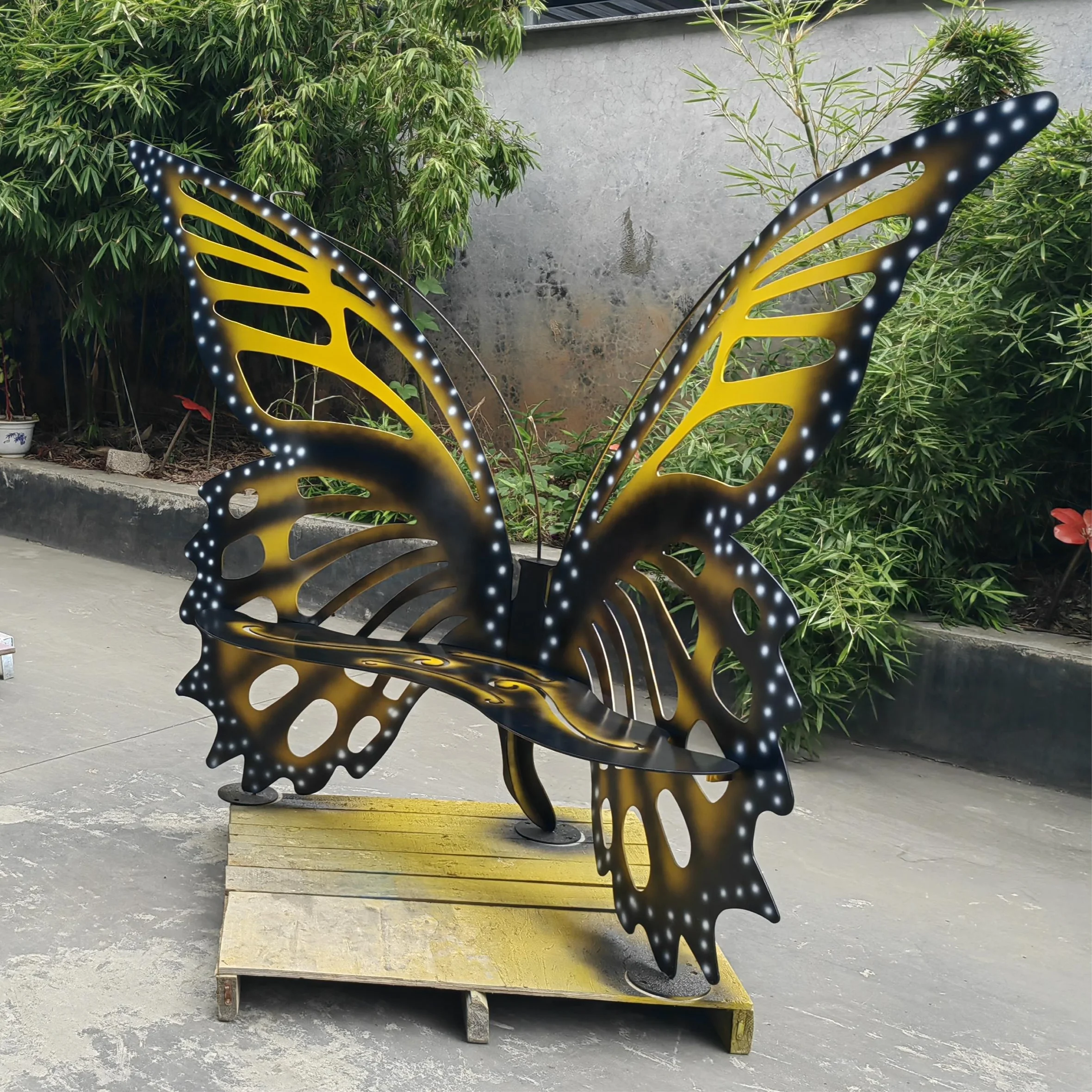 Modern Metal Art Butterfly Garden Art Chair Statue Home Patio Decoration Outdoor Display Stainless Steel Sculpture for Sale