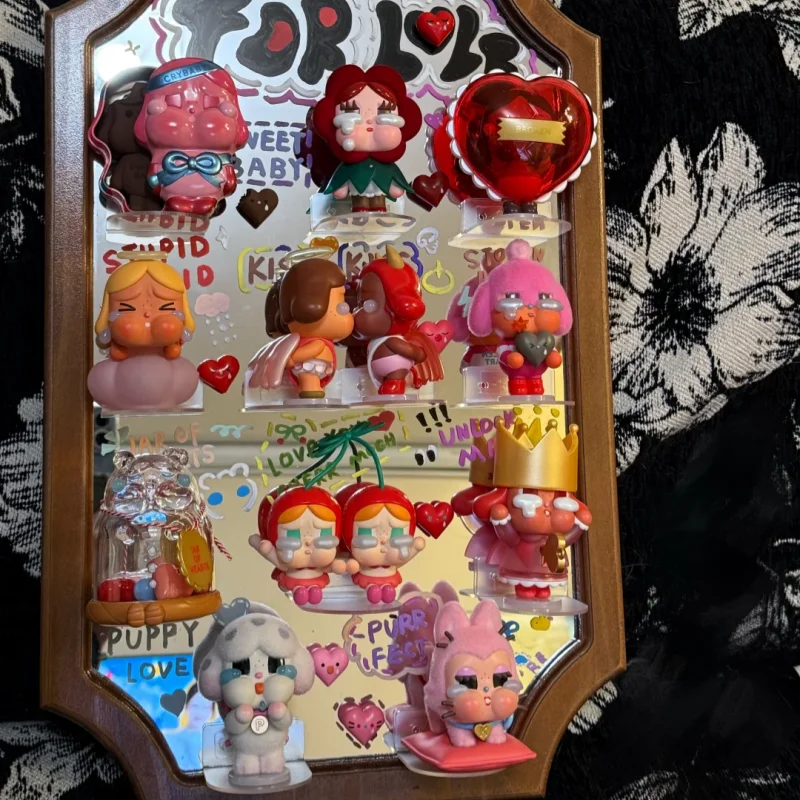 

Authentic Crybaby Crying For Love Series Blind Box Desktop Decoration Intersting Mini Action Doll Gift Ideas For Valentine'S Day