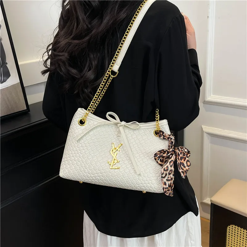 

Foreign Style Bag Women's Spring 2025 New High-end Niche Design Trend Fashion Shoulder Small Square Bag