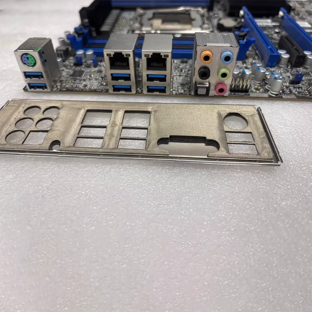 High Reliability Four-channel Server Motherboar X10SRA