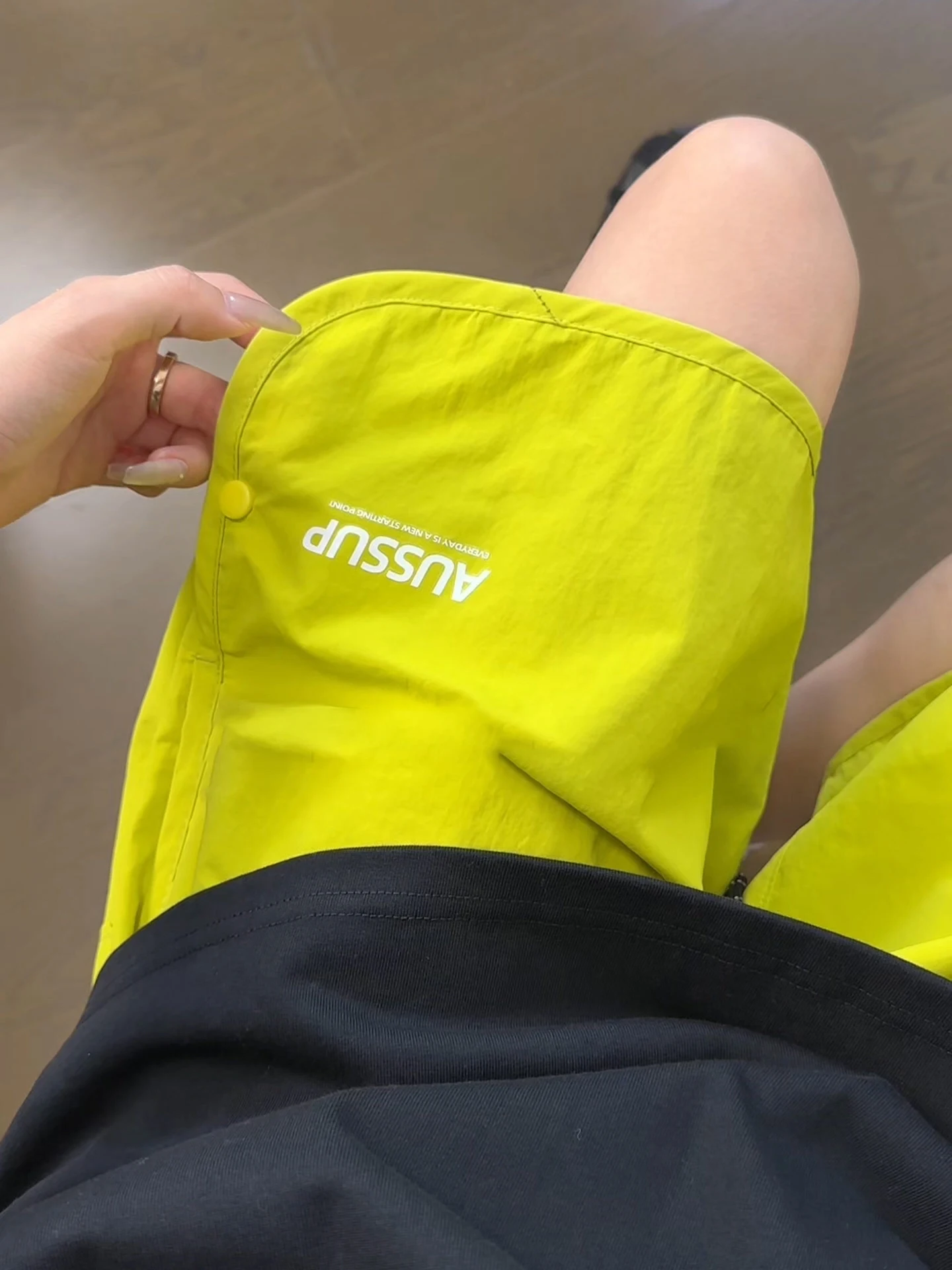 

Летние спортивные шорты Dopne Lemon Yellow Quick Dry из ледяного шелка для активного отдыха, комплект из четырех шорт-леггинсов