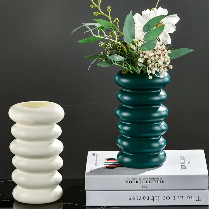 

Plastic Spiral Vase Nordic Creative Flower Arrangement Container For Living Bedroom Home Decoration Ornament