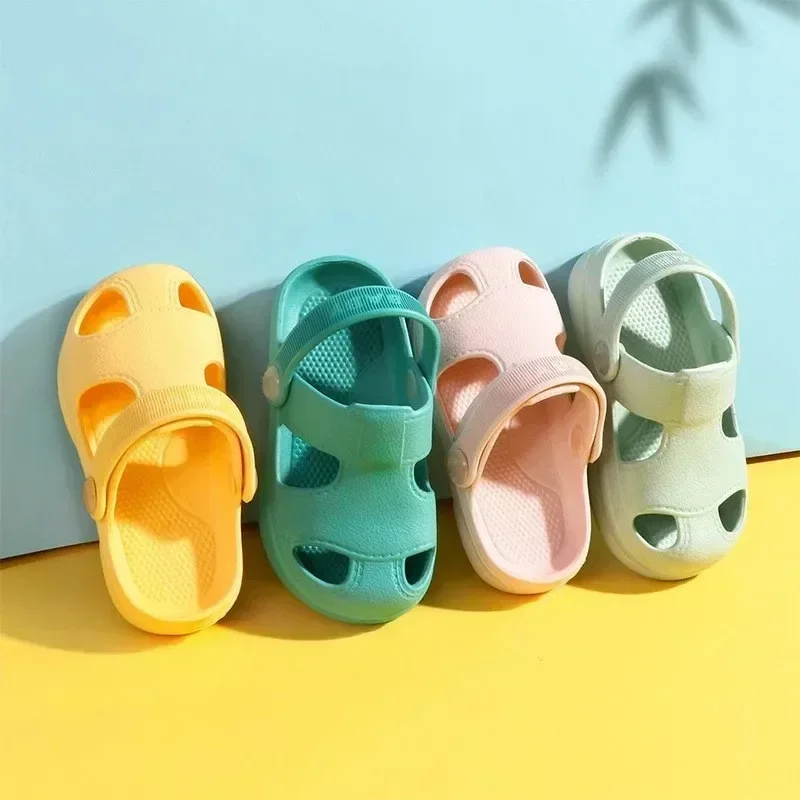 New Children Summer Hole Shoes Baby Nice Anti-slip Soft Floor Boys Girls Beach Sandals Slippers 1-6 Years Kids