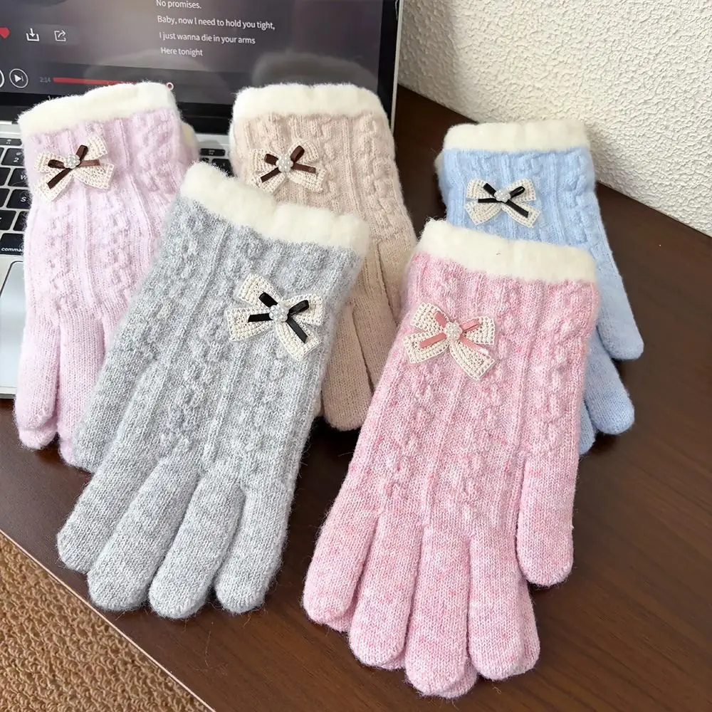 Fleece Lined Full Finger Cable Knitted Gloves Faux Alpaca Bow Decoration Thick Winter Gloves Warm One Tip Touch Screen Gloves