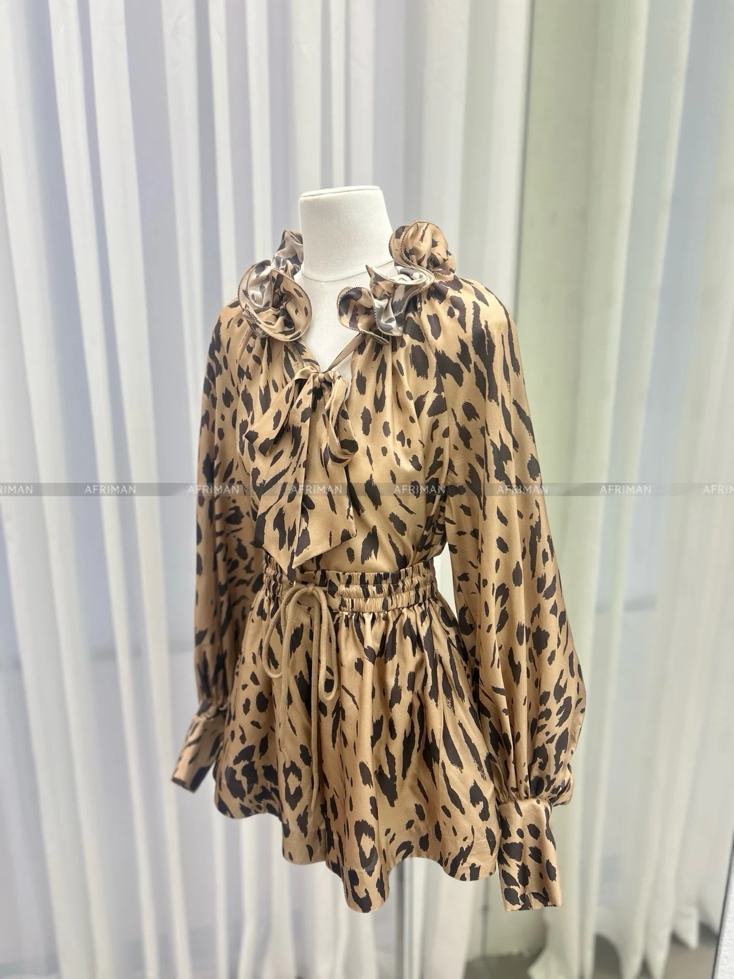 Women 3D Flower Decoration Collar Lantern Long Sleeve Leopard Print Loose Silk Blouse Top+ Elastic Waist Shorts Set