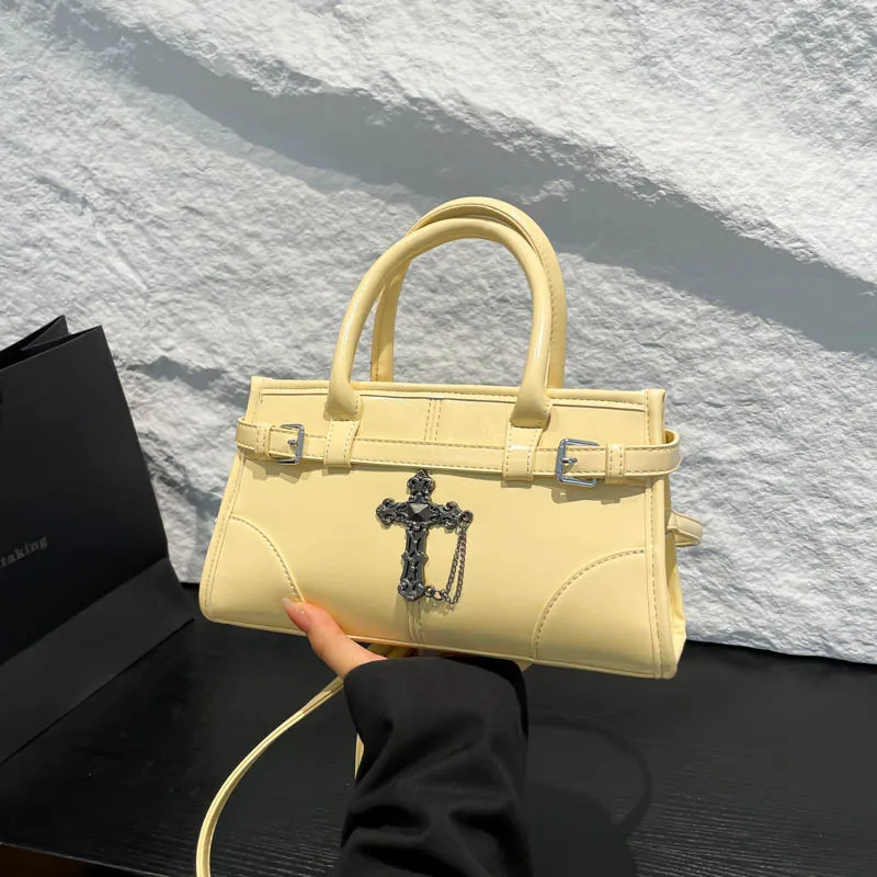 

Luxury Boston Bag Women's Biker Chic Shoulder Purse Vintage Baguette Crossbody with Adjustable Strap Genuine Leather & Versatile