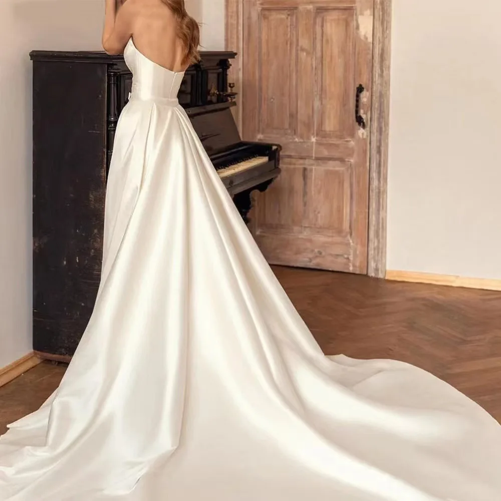 IRIDESCENT White Stain Beaded V-neck Backless Zipper Floor Length Ball Gown Wedding Dress Sparkly Sleeveless Formal Party Gowns