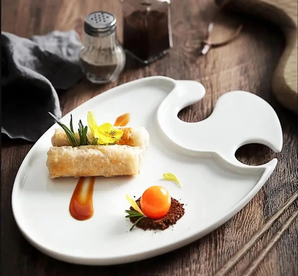 

Irregular Shape Ceramic Plate Japanese Kitchen Sushi Restaurant White Porcelain Dinner Home Accessories