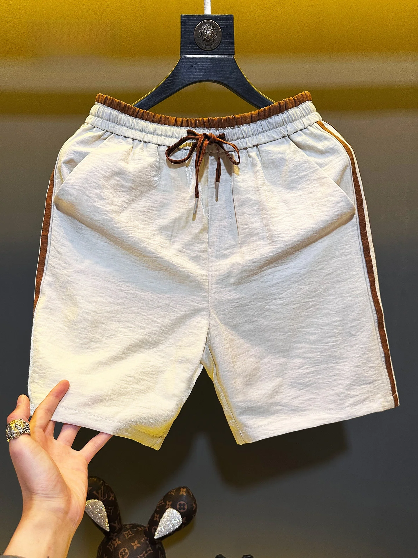 Casual  Men's Shorts Summer Breathable Cool Feeling Beach Pants Loose Fit Elastic Waist Short Length Straight Leg Trousers