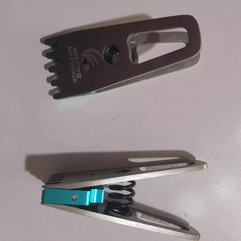 2 pçs/set raquete de badminton voando braçadeira acessório braçadeira universal 430 clipe de aço inoxidável raquete de tênis ferramenta pinça