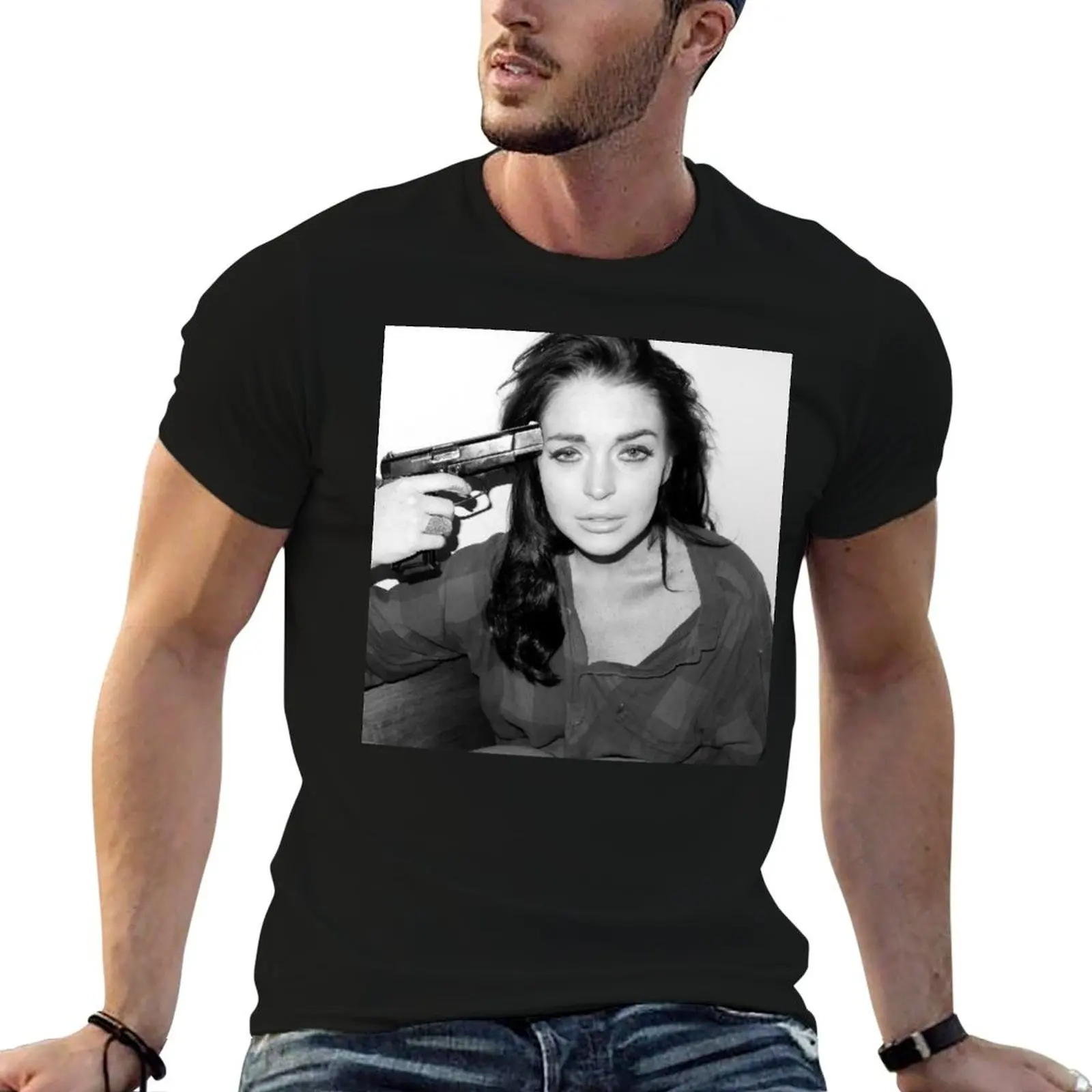 

Lindsay Lohan - Gun to head T-Shirt man t shirt designer t shirt men 100% cotton luxury brand T-Shirt