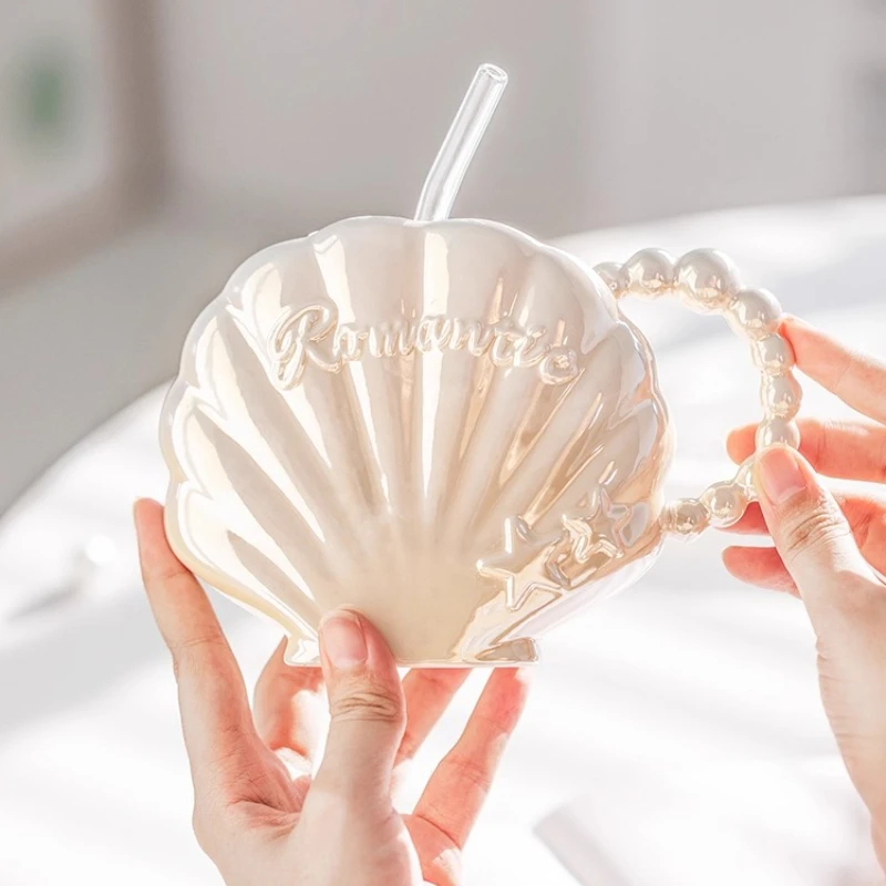 

Pearl Shell Ceramic Mug with Straw, High-End Cute Water Cup, Women’s Ceramic Drinkware, Designer Small-Batch Coffee Cup