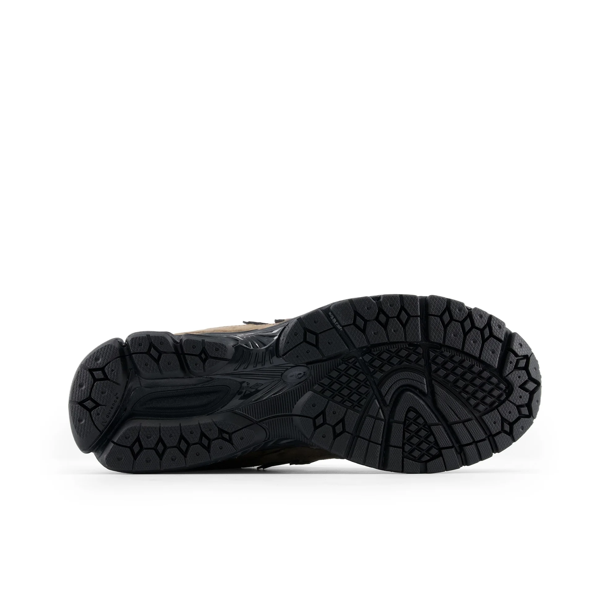 New Balance NB 2002R – versatile, stylish, low-cut casual shoes for men.