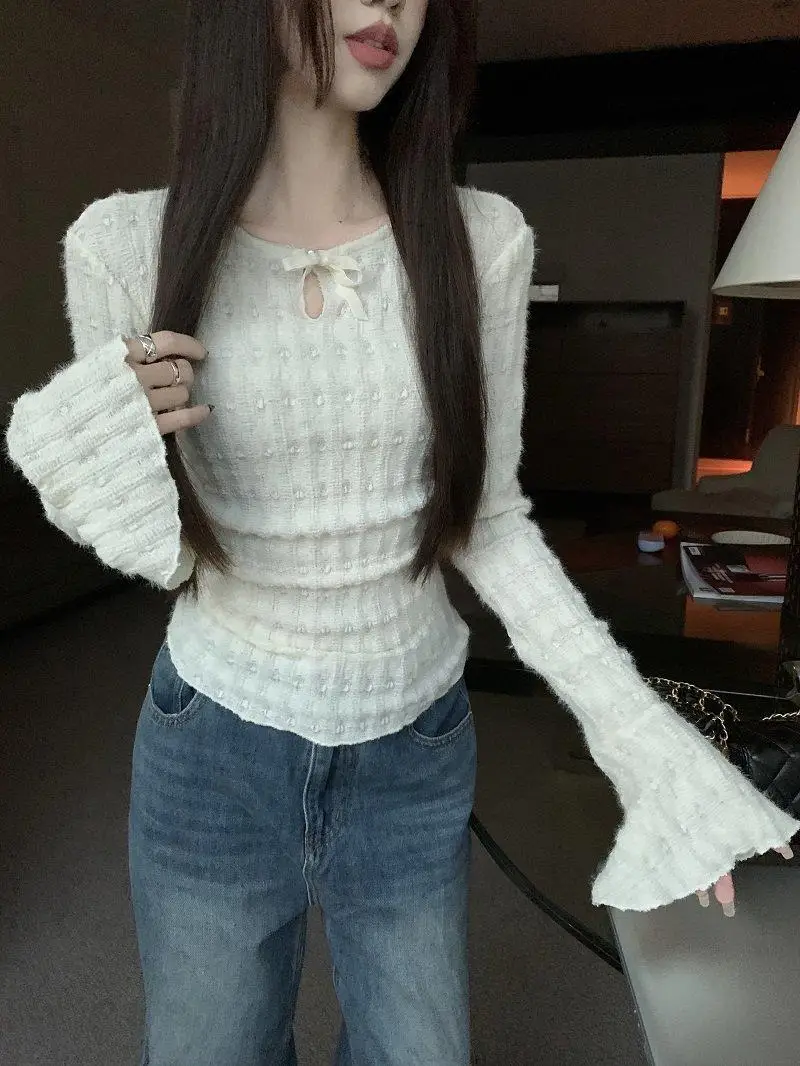 

Ele Lace Sve ort T-irt Women's Slim Fit Faionable Unique Beautiful Base irt for Autumn Inner Wear Bell Sve