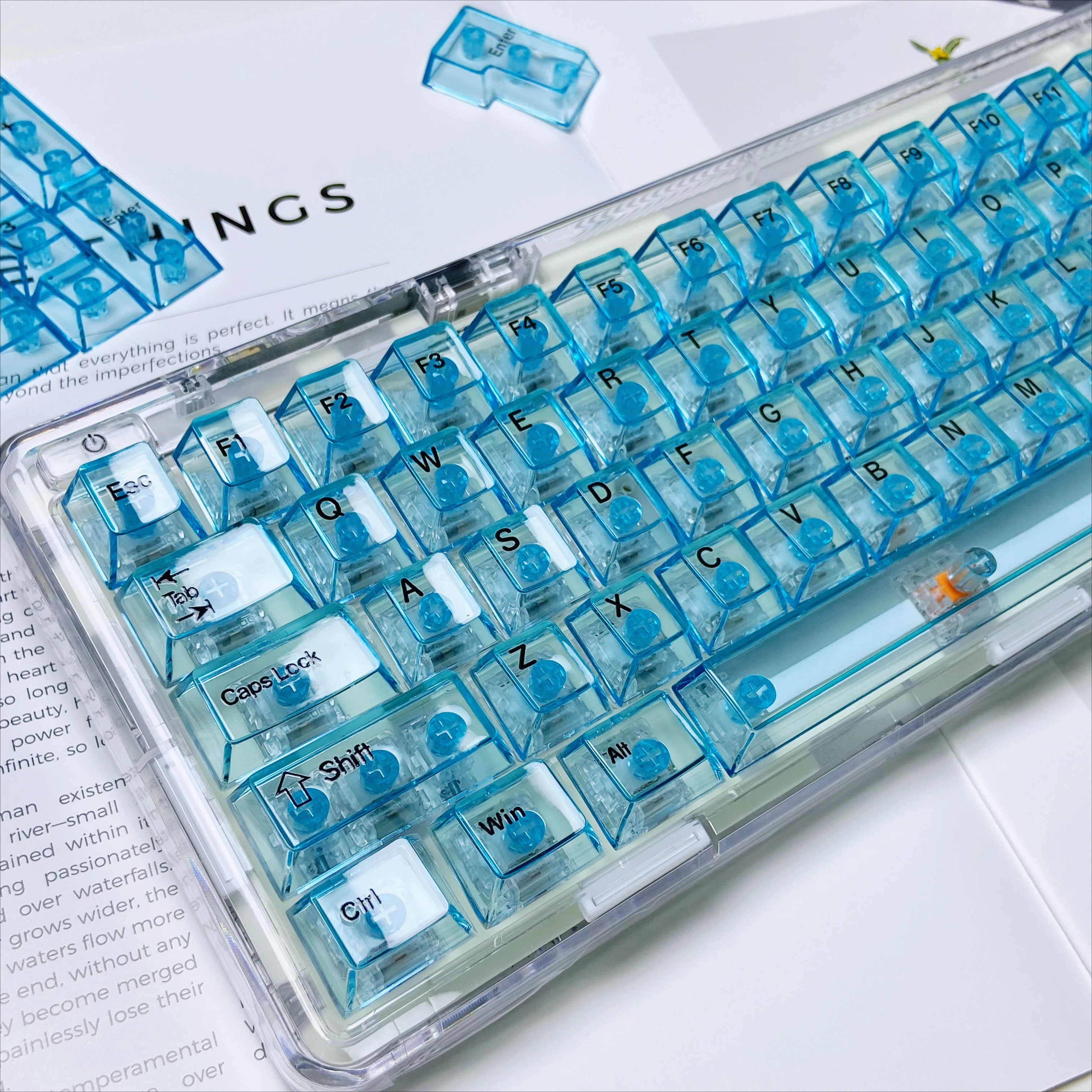 

Blue Ice Transparent Keycaps Custom Keyboard PC Cherry Profile Unprinted Keycaps for Gaming Backlight Mechanical Keyboard