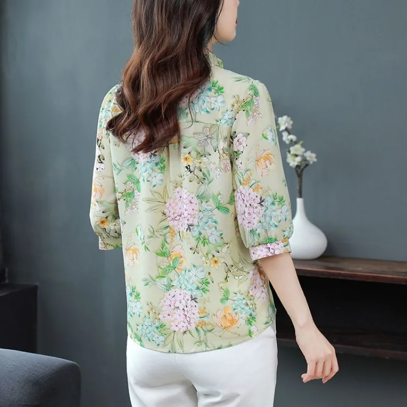 2024 New Summer Minimalist Korean V-neck Women\'s Floral Buttons 3/4 Sleeve Fashion Office Lad All Match Loose Chiffon Shirt Tops