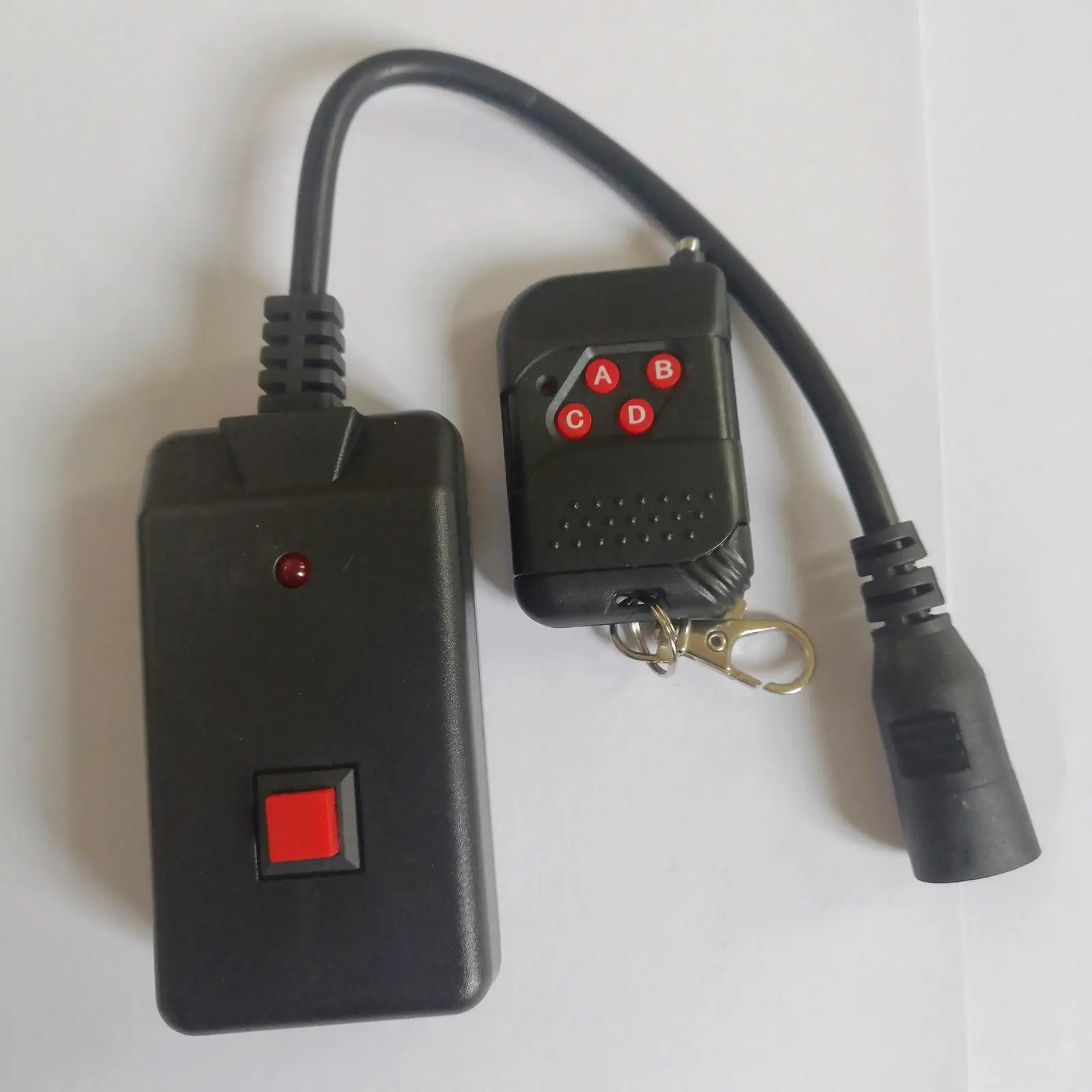 

Black Plastic Wireless Controller 3pins Remote for Stage Lighting Fog Machine Smoke Fogging Device