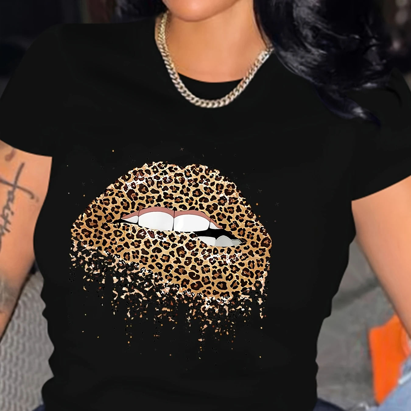 Leopard Lips Graphic Tee Shirt, Valentine\'s Day Crew Neck Short Sleeve Casual Everyday Tops, Fashion New Women\'s Clothing