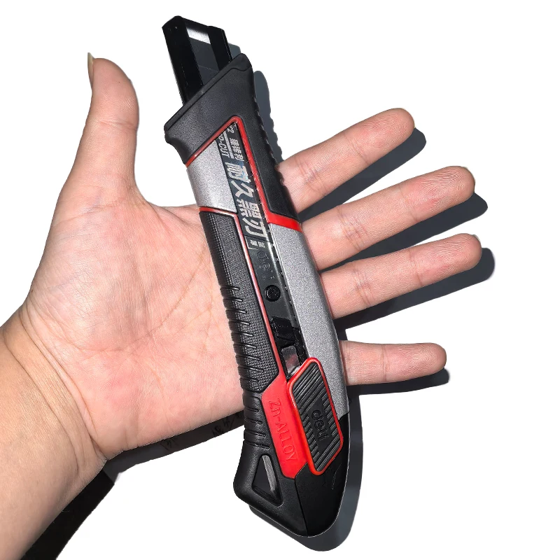 

DELI 3 упаковки выдвижных универсальных ножей Компактный резак для коробок с более широким лезвием 18 мм для картонных картонов и коробок