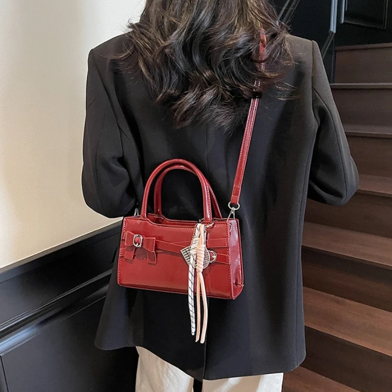 

Luxury Brand Shoulder Bag for Women Genuine Leather Crossbody Handbag Elegant Designer Tote