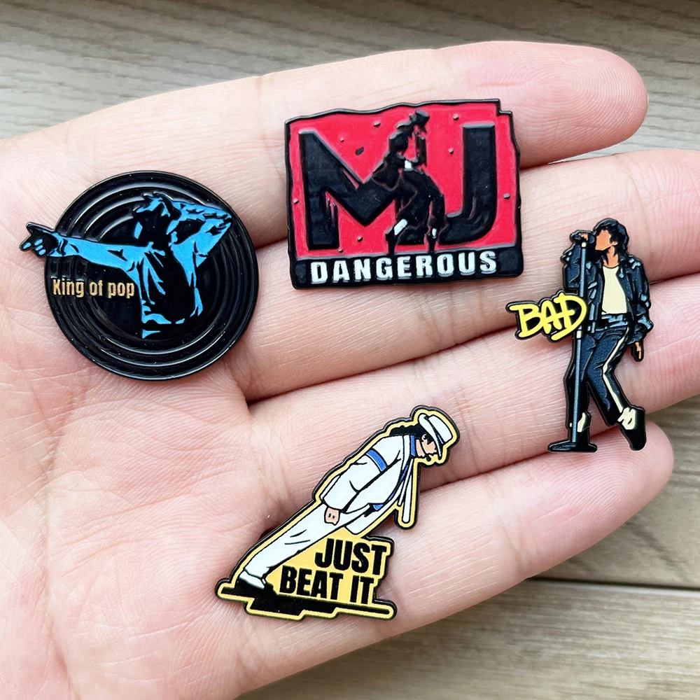 8-teiliges Michael Jackson MJ Emaille-Pin-Broschen-Set, King of Pop BAD Dangerous Beat It Klassische Album-Anstecknadeln Rucksack-Dekoration – Detail 2