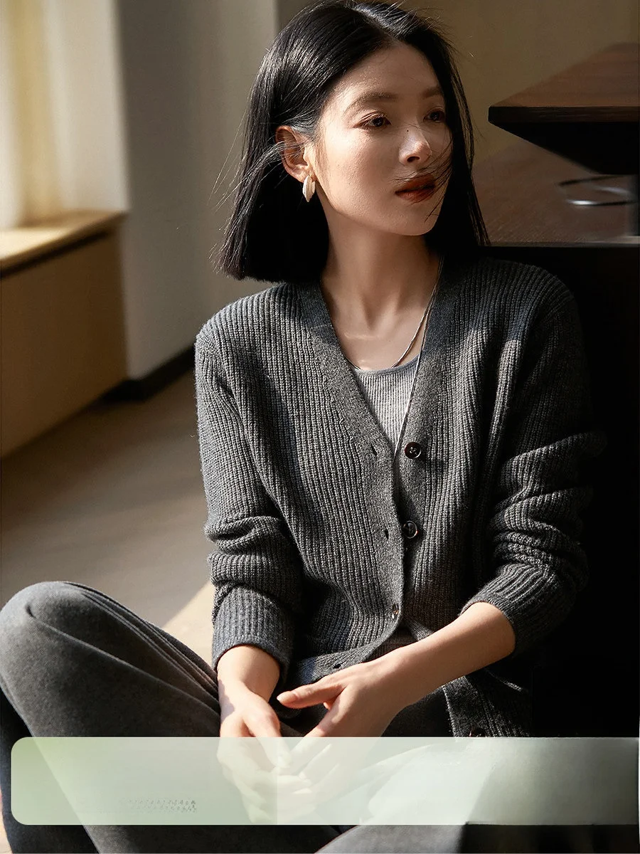 

Ele V-Ne Long Sve Knitted Wool Camere Sweater Women's New Sle Soft Comfortable Warm Cardigan Pure Color Spring