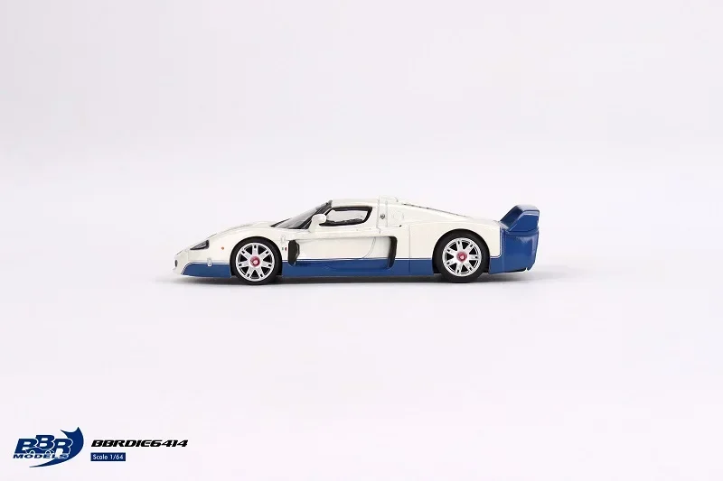 BBR 1:64 MC12 Stradale White Diecast Model Car