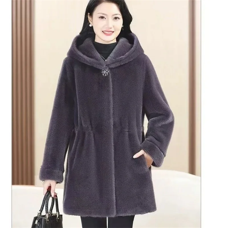 

Women Winter Fur Coat New Middle-aged Mother Long Thicken Warm Faux Fur Outerwear High End Female Fox Fur Collar Jacket