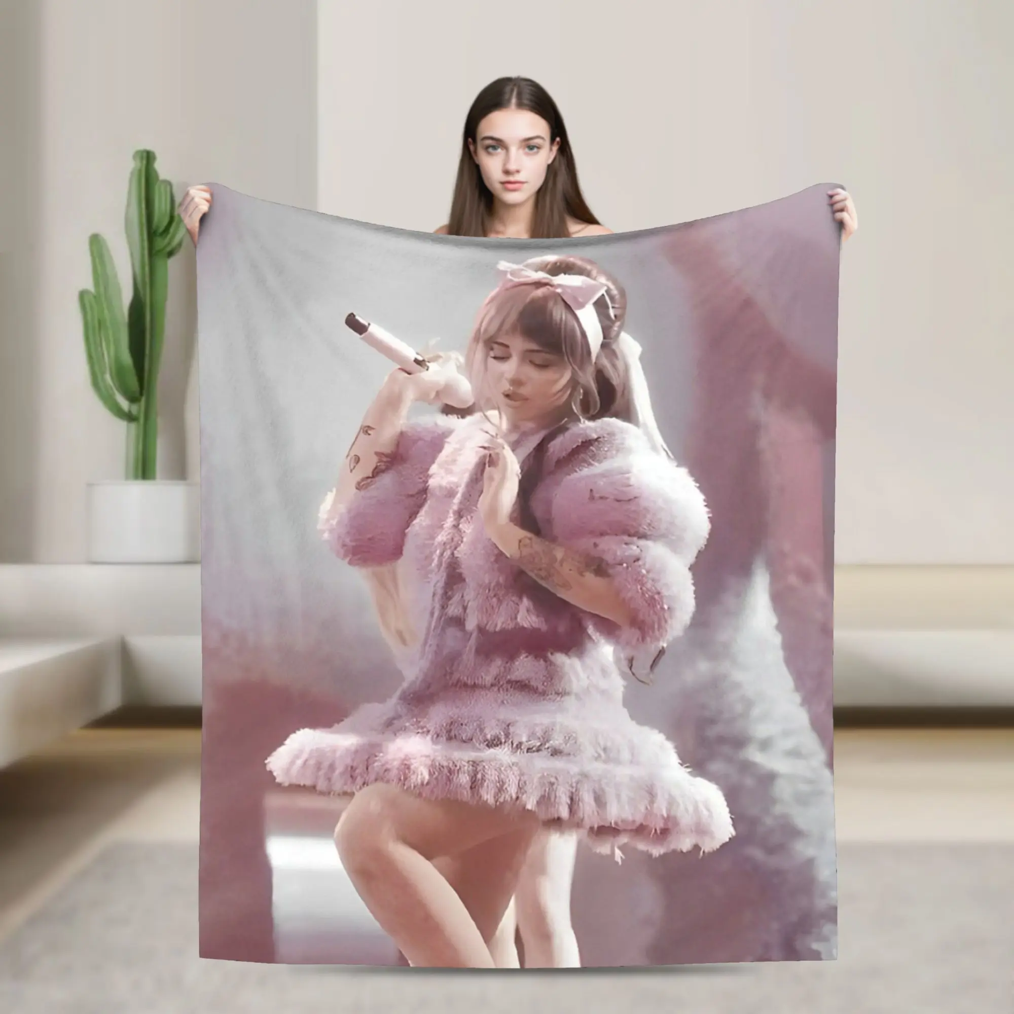 American Singer Blanket Cover Flannel Pop Alternative Melanies Martinezs Ultra-Soft Throw Blanket for Bedding Couch Bedspread