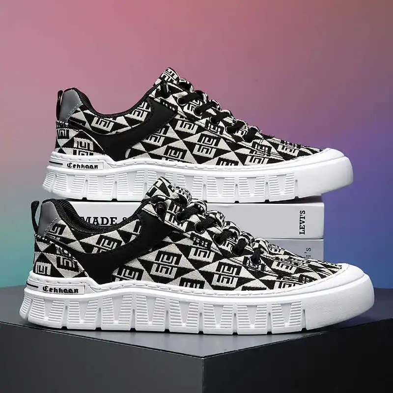 أحذية رياضية كبيرة وحيدة بمقدمة مستديرة 47 أحذية رجالية منسوجة فاخرة باللون الأخضر النعناعي أحذية رياضية للفتيات أحذية الثلوج شخصية متقدمة للعام الجديد