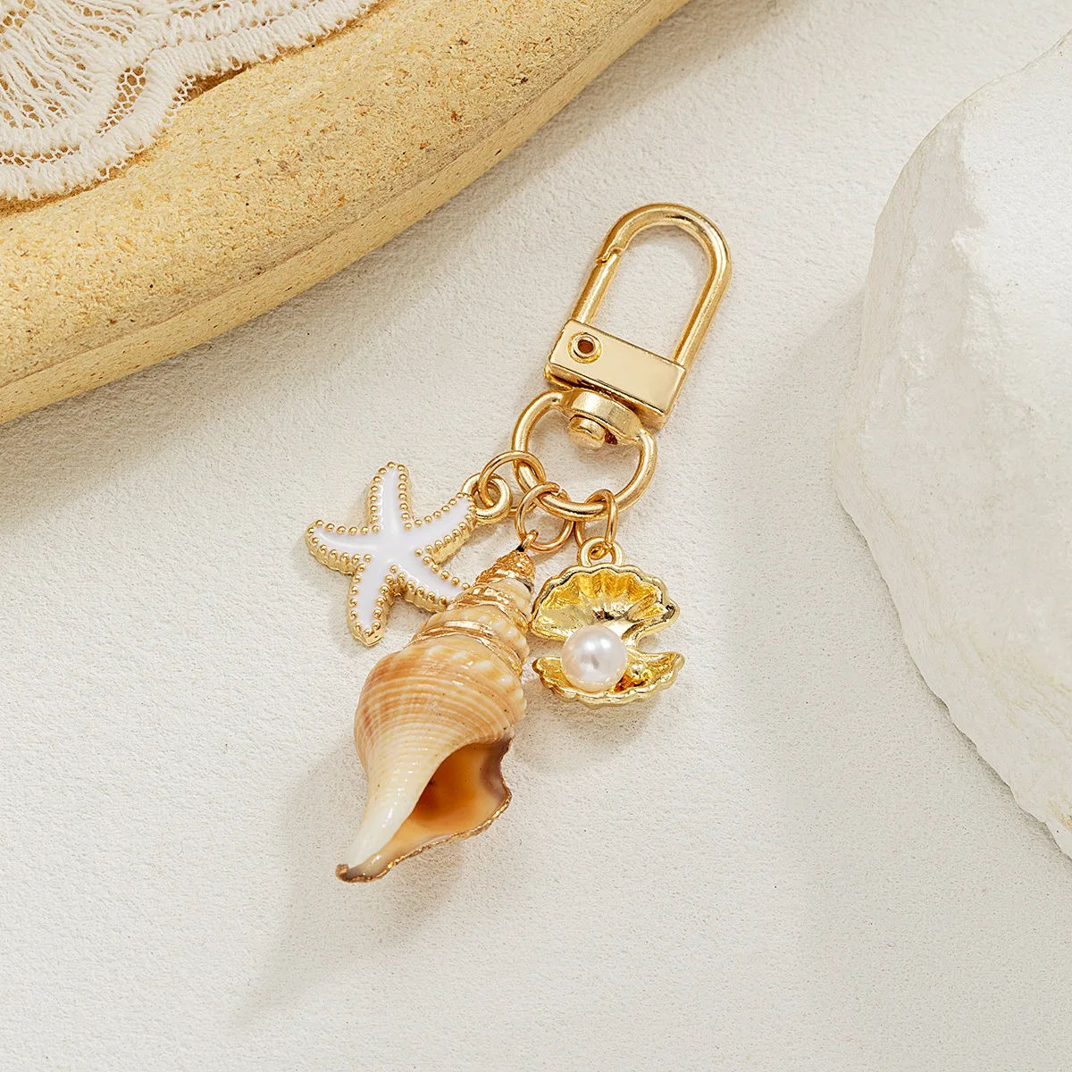 Keychain Creative Seaside Alloy Natural Shell Faux Pearl Bag Pendant Charm Lightweight White for Women Girls Daily Party Travel