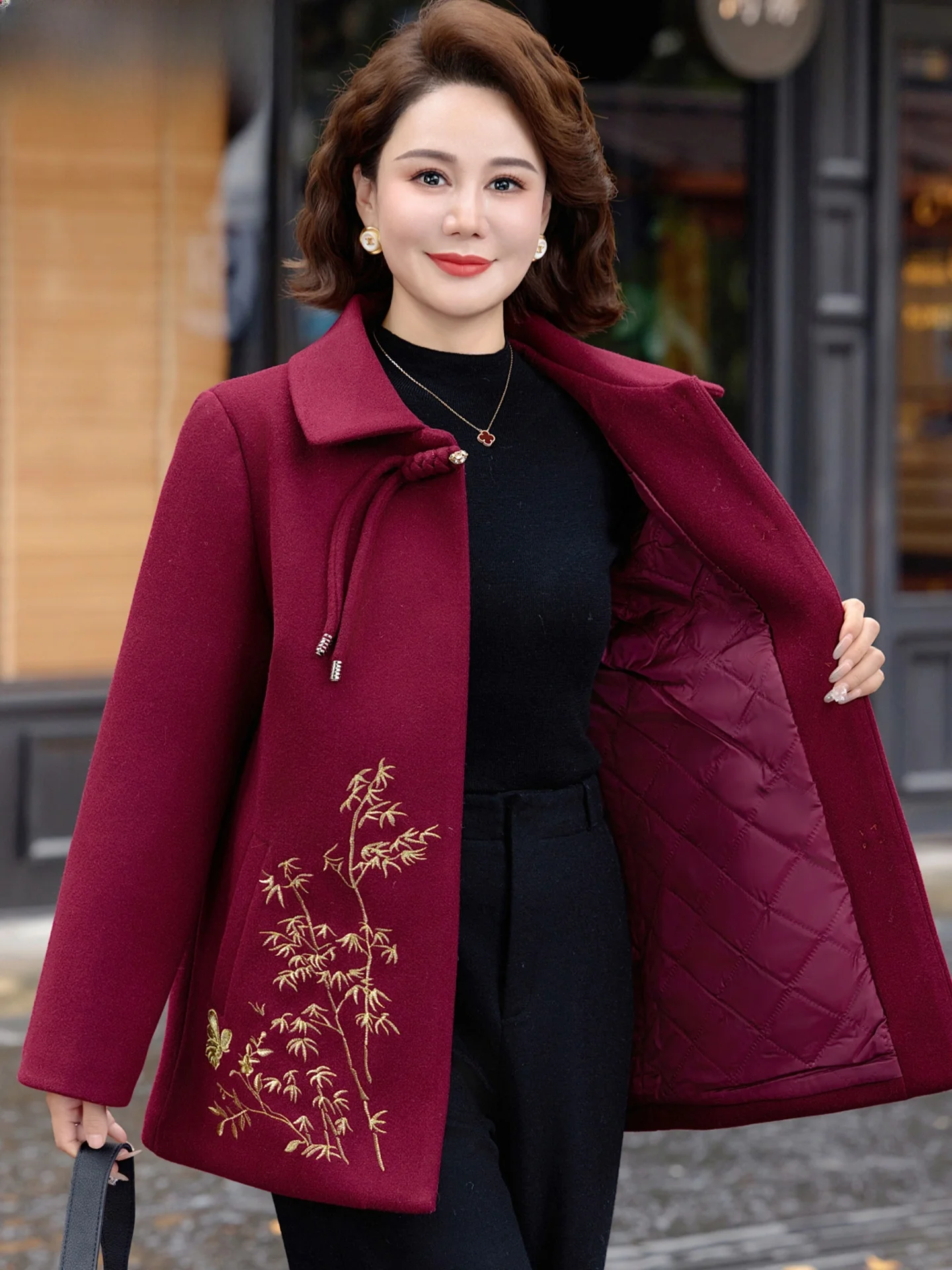 

Утепленное шерстяное пальто из хлопка в традиционном китайском стиле для женщин среднего и старшего возраста