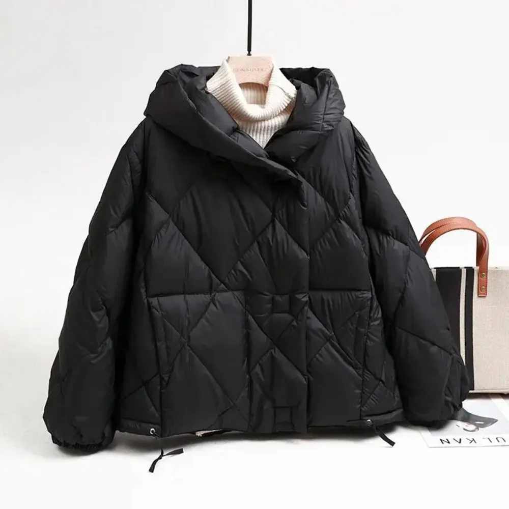 2023 Winter New Fashion 90% White Duck Down Short Jacket Women Thick Warm Loose Cocoon Type Hooded Diamond Puffer Coat Outerwear