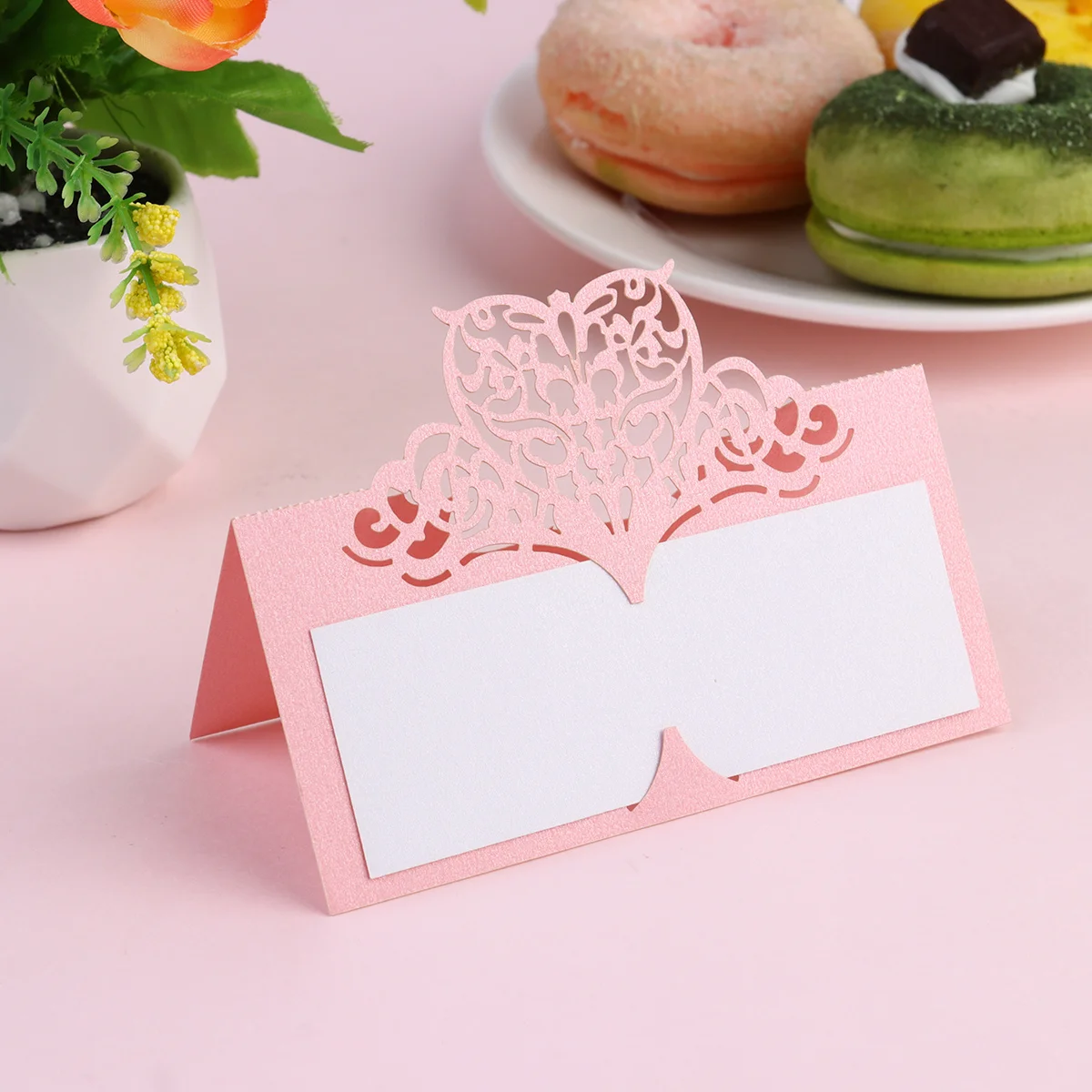 24 Pcs Place Name Card Placement Cards Hollow Out Heart Paper Wedding Decor Seat Banquet