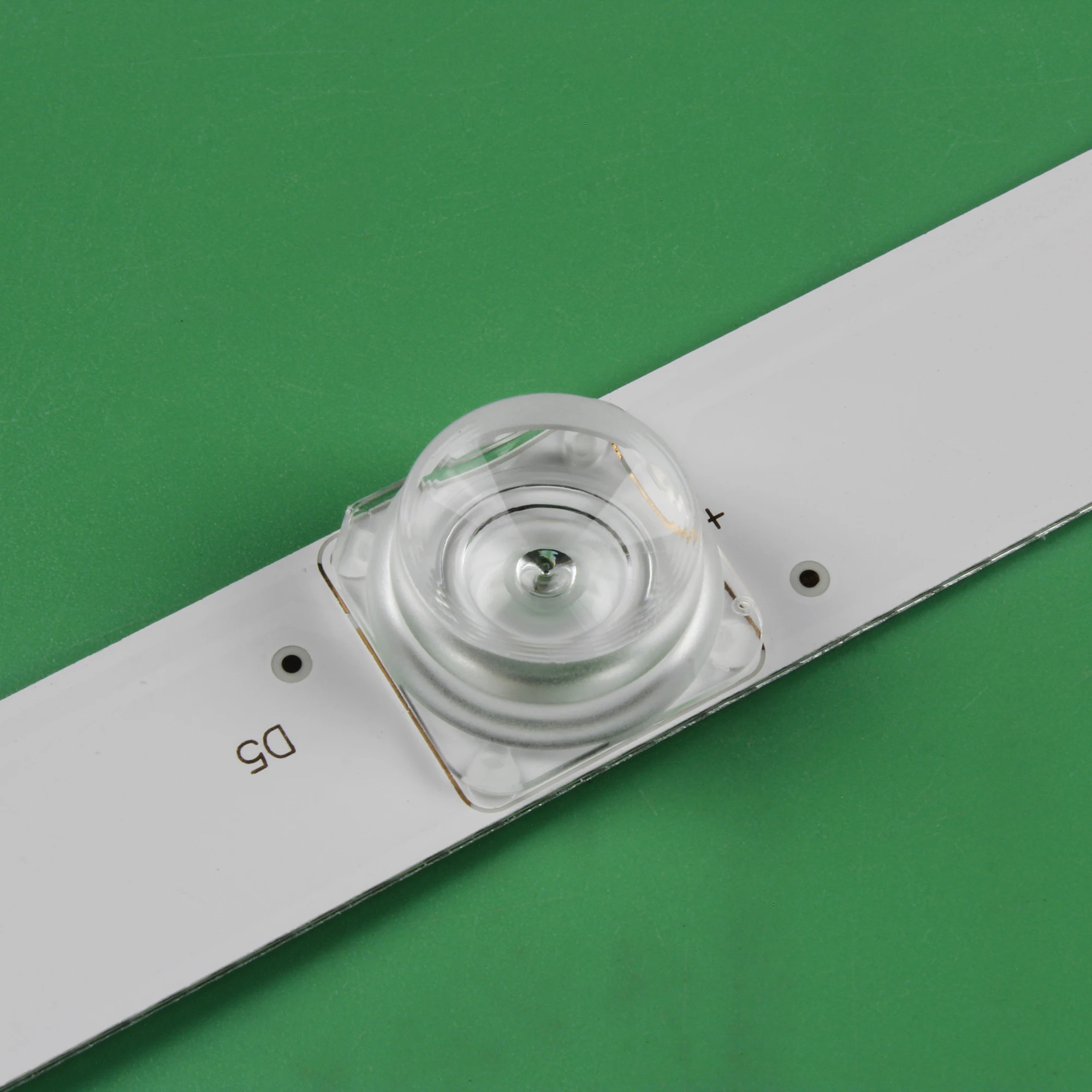 แถบไฟแบ็คไลต์ LED (12) LED49D6-03 FD4951A-LU G49Y F49N 49U1 (A) LE48D19S LS49AL72 LED50D6-ZC14AG-03 30349006203 49UK30G 49UX10S