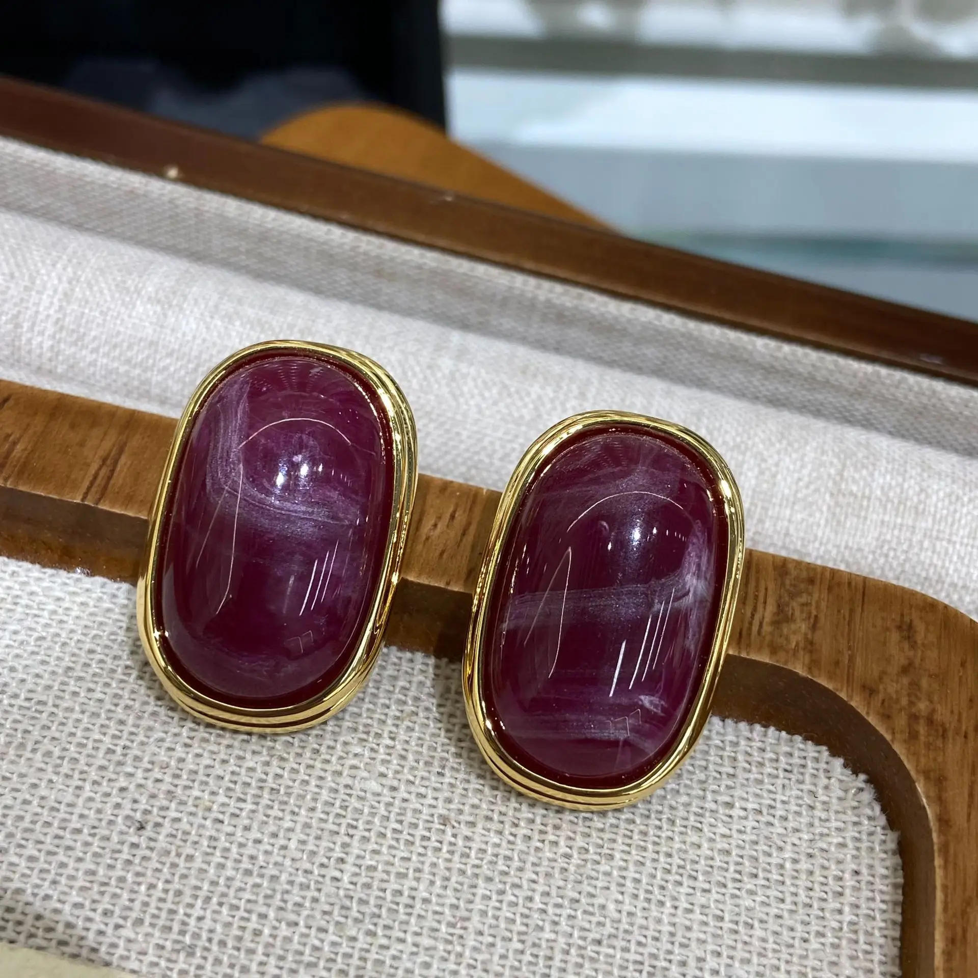 2026 New Fashion Jewelry Women's Natural Stone Vintage Rounded Elegant and Grand Texture Earrings Earrings Suitable Gifts