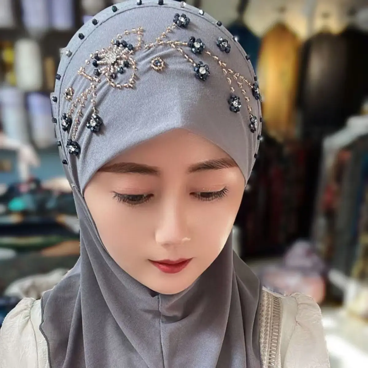 

Мусульманские черные хиджабы для женщин Ид Рамадан Молитва Роскошная с бисером из красивой ткани Шарф Kufi Вечерняя вечеринка Танцевальный платок