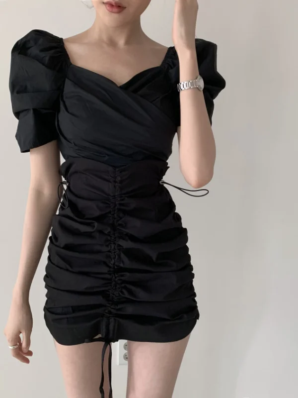 Korean Style Sweet And Spicy Bubble Sleeve Shirt V-Neck Front Cross Waist Drawstring Slim Fit Top for Women Casual Wear