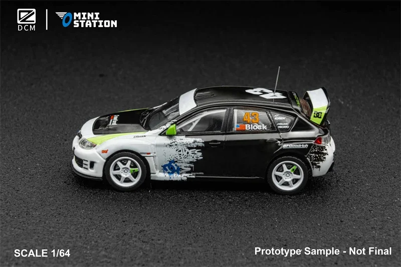 **Vorbestellung**DCM & Mini Station 1:64 2008 Impreza WRX Rally Block43 Druckguss-Modellauto